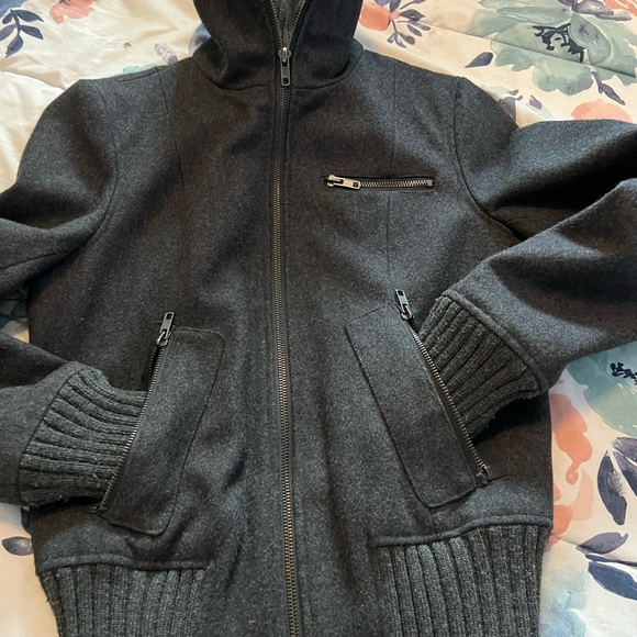 Express Coat - Picture 9 of 15